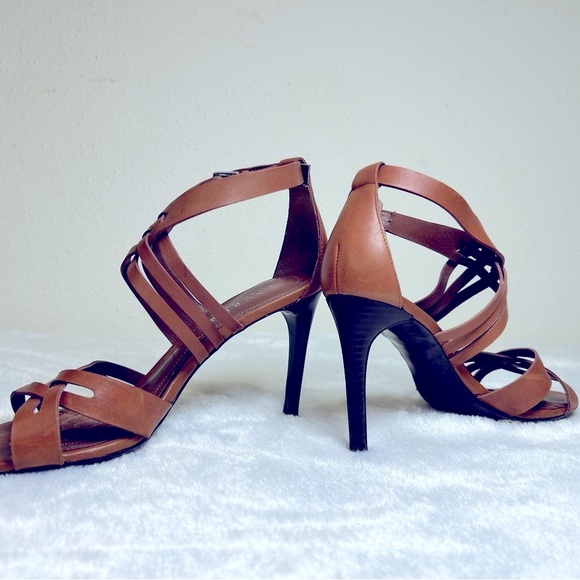 Lauren Ralph Lauren tan heels - Picture 2 of 7